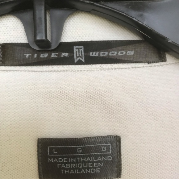 Tiger Woods Shirt - Picture 2 of 3